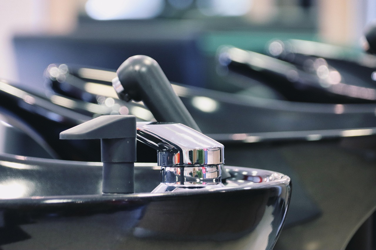 かぶれない白髪染めが人気の美容院はどこですか？