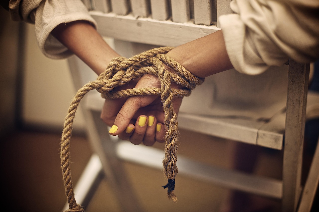 かぶれない白髪染めで色持ちが良い商品はどれ？